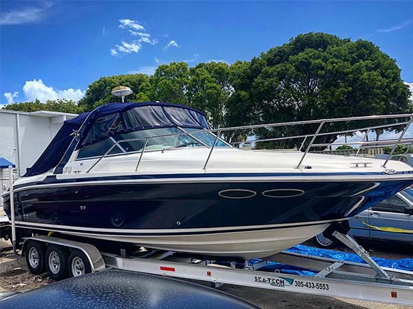 High-quality boat polishing service provided by Marine Wraps in Miami.